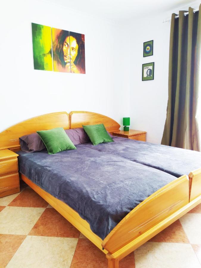 Movie Stars Apartment, กันดิอา ภายนอก รูปภาพ