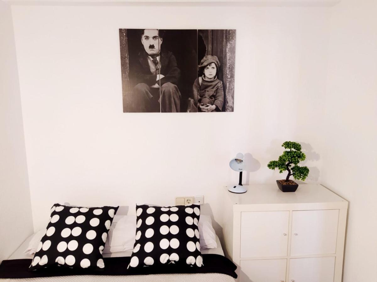 Movie Stars Apartment, กันดิอา ภายนอก รูปภาพ